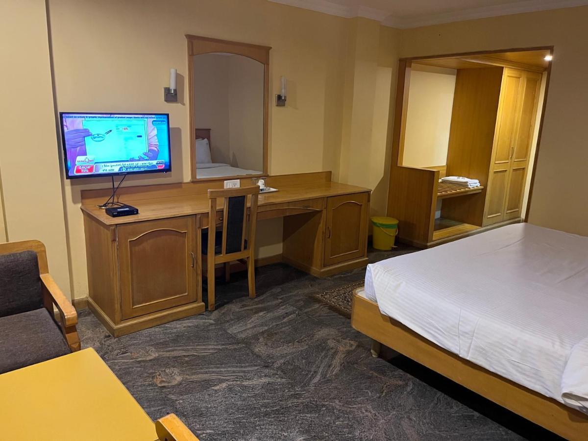 Asr Guesthouse Tirupati Kültér fotó