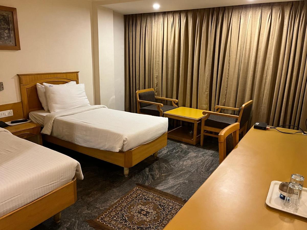 Asr Guesthouse Tirupati Kültér fotó
